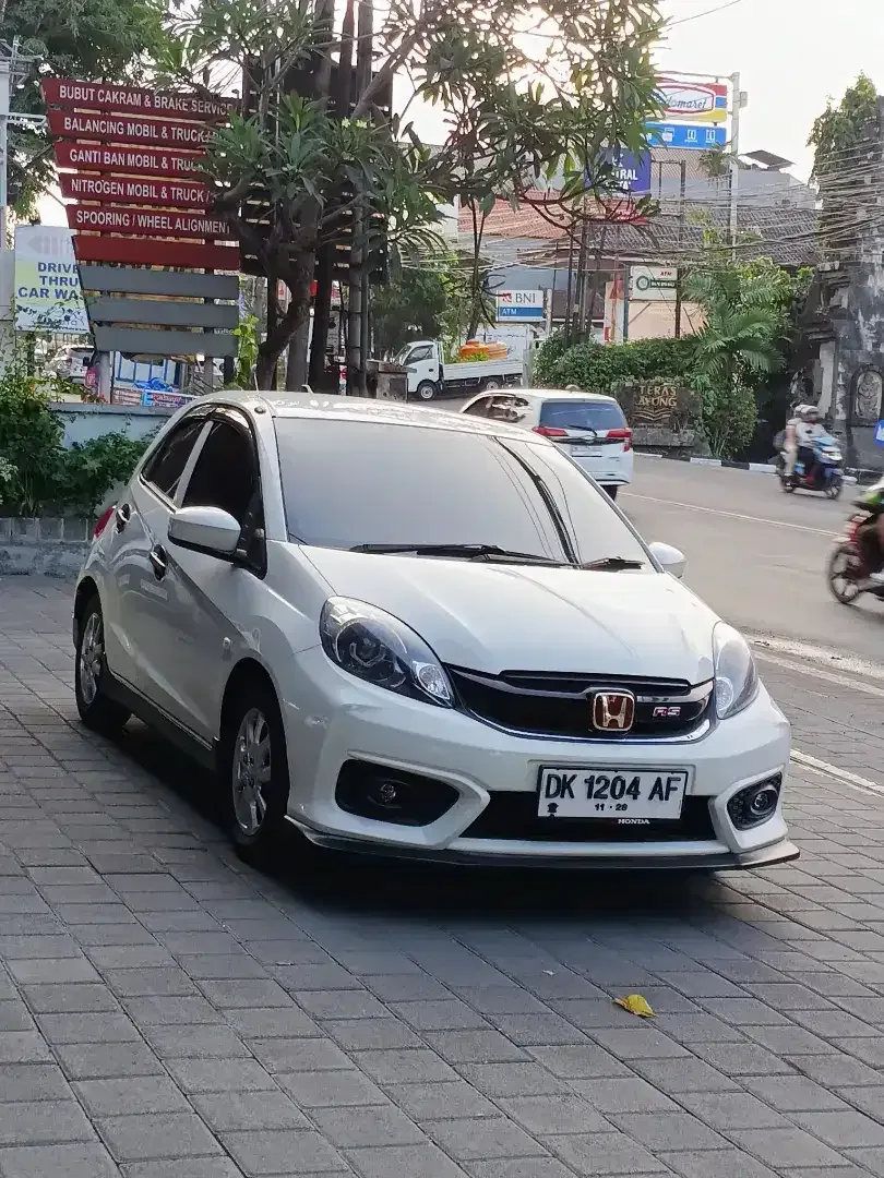HONDA BRIO UP RS AUTOMATIC ASLI BALI LOW KM - Image 1 of 10