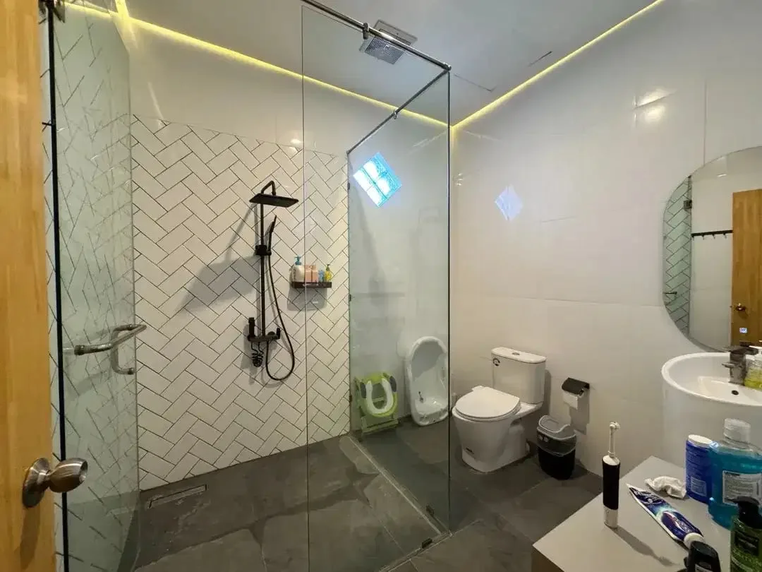 Modern Fully Furnished Villa with Rooftop Near Sunset Road, Seminyak - Image 5 of 10