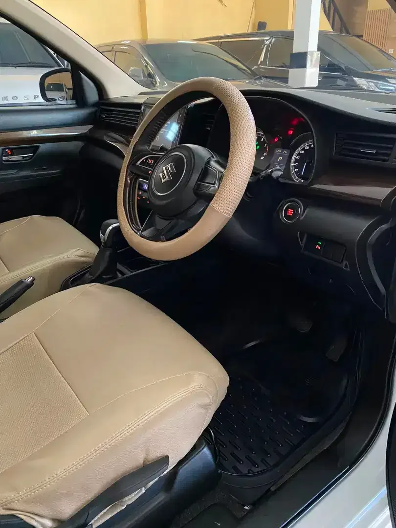 Suzuki Ertiga GX 2022 Automatic - Image 3 of 10