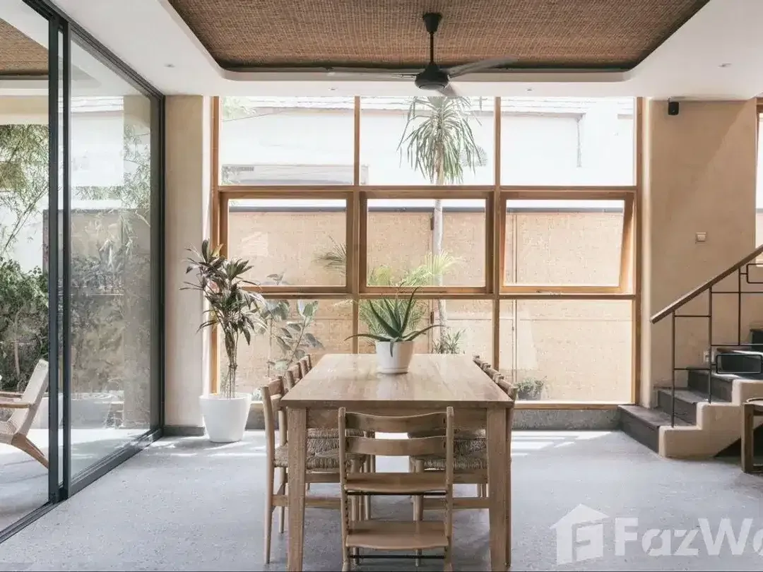 4 Bedroom Villa for rent in Batu Bolong, Bali - Image 5 of 7