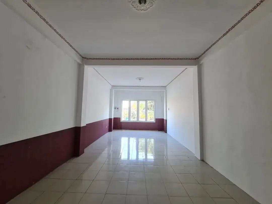 Disewakan Ruko 3 Lantai Strategis di Jl. Bypass Sanur, Denpasar Selatan - Image 5 of 8