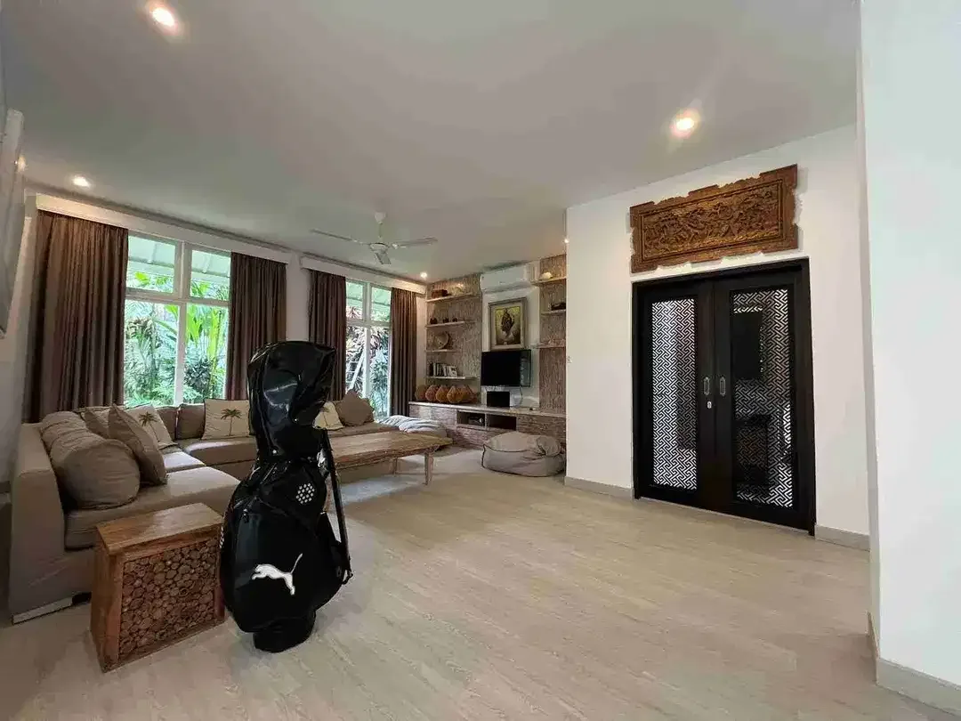Villa Luxury 4 KT di Batubelig Badung, Dekat Pantai - Image 9 of 9