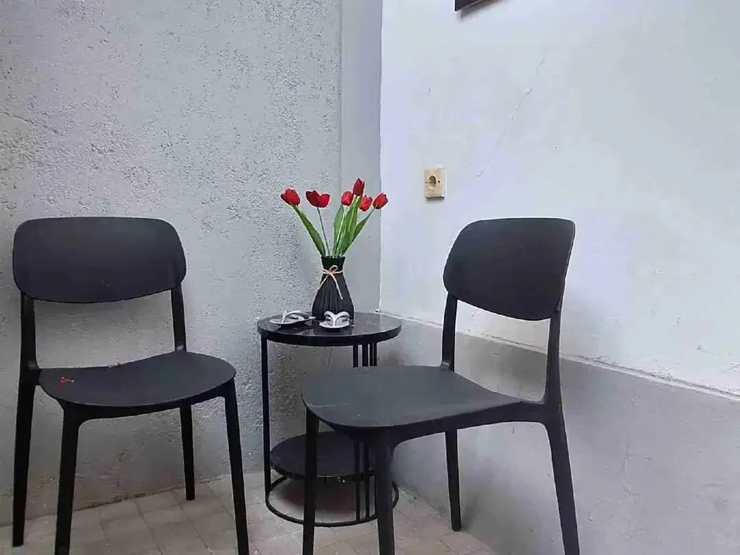 1 BEDROOM FLAT WITH PRIVATE GATE AND KITCHEN IN KEROBOKAN BALI - Image 8 of 10