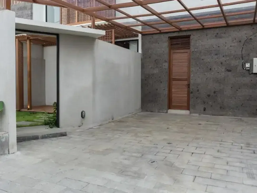 VILLA TROPIS STRATEGIS TUMBAK BAYUH PERERENAN BADUNG - Image 2 of 10