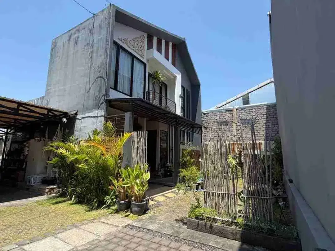 Rumah 2 Lantai di Renon Fully Furnished Parkir Luas - Image 7 of 10