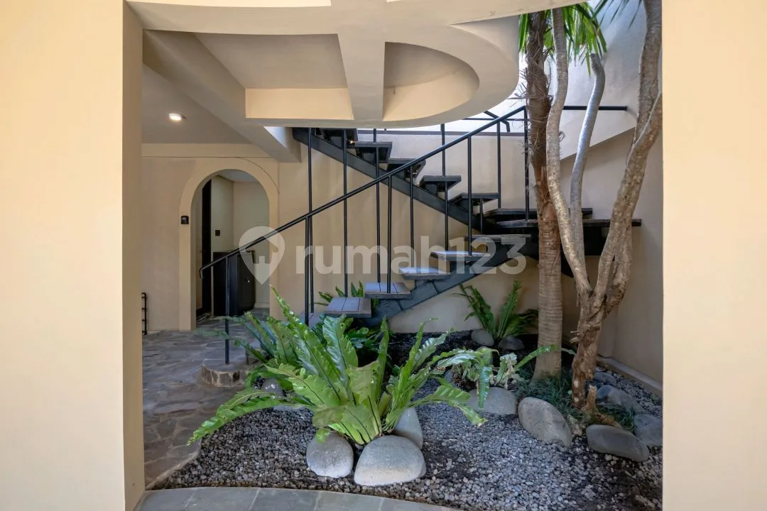 Dijual Modern Villa 2br Shm Di Pererenan Canggu Bali Bisa Kpr - Image 4 of 4