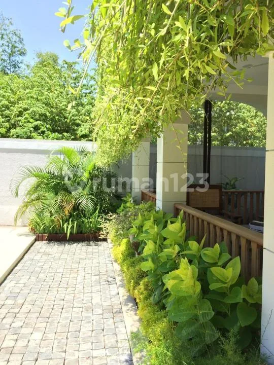 Freehold - Exclusive Freehold French Colonial Villa 3 Bedrooms In Canggu, Bali - Image 2 of 4