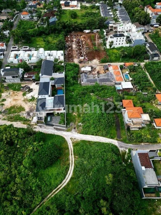 Tanah Lokasi Perdana di Ungasan / Jln. Toyaning Ii dengan Villa Mewah - Image 4 of 4