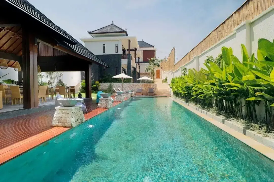FOR SALE LUXURIOUS MODERN VILLA UNGASAN - Image 1 of 10