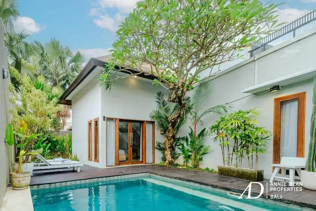 FREEHOLD 3 BEDROOM VILLA ONE GATE SYSTEM IN UMALAS - Image 2 of 10