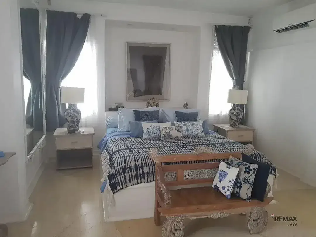 Tanah bonus villa cocok tempat usaha di jalan utama Dijual, di Kerobokan - Image 2 of 7