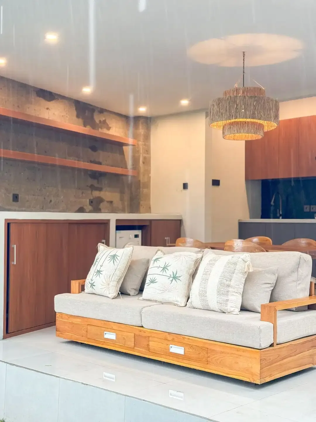 VILLA READY BARU 2 BR PRIVAT POOL DEKAT CANGGU LOKASI STARTEGIS - Image 8 of 10