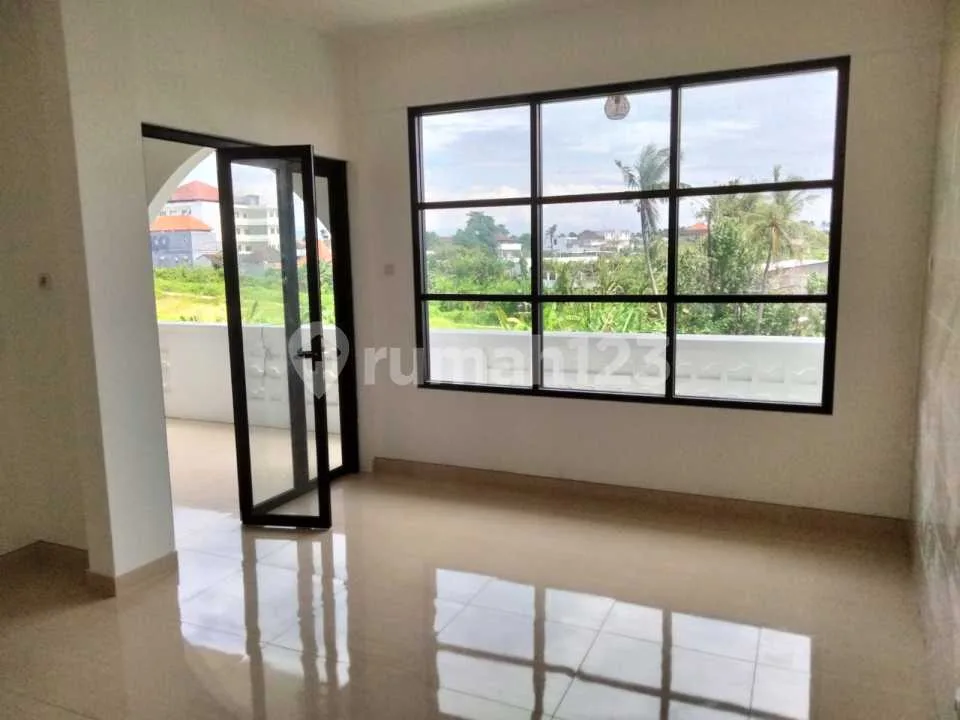 Villa Modern Bertingkat di Pererenan - Compact, Stylish, Siap Dibentuk Sesuai Selera - Image 1 of 4
