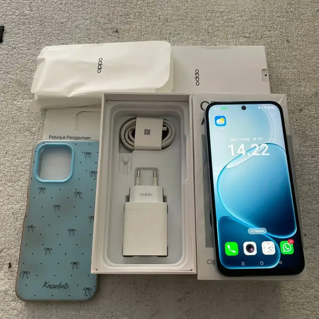 Oppo A6X Warna Biru 6/128GB - Image 1 of 6