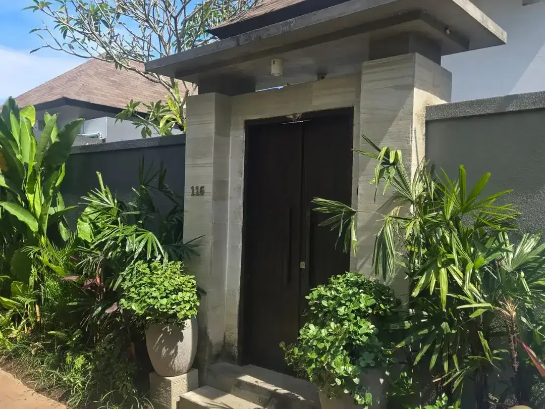 Di jual Villa komplek 1BR lokasi umalas - Image 1 of 10