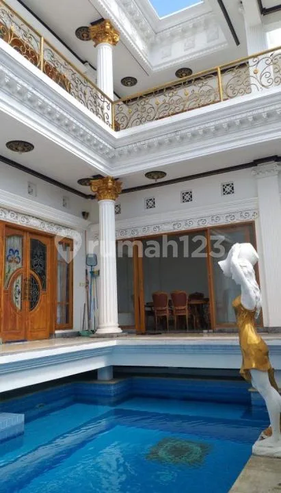 Villa Dijual Lokasi Imam Bonjol Denpasar Barat - Image 1 of 4