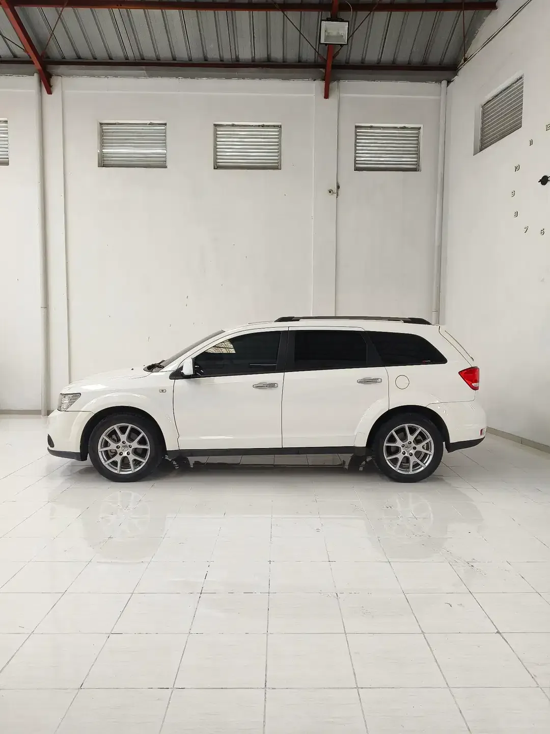 Dodge Journey SXT 2015 - Image 8 of 10