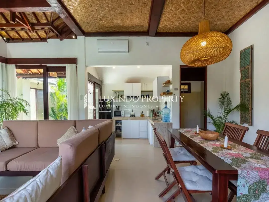 DISEWAKAN JANGKA PANJANG VILLA DENGAN 2 KAMAR TIDUR DI SAYAN - Image 3 of 10