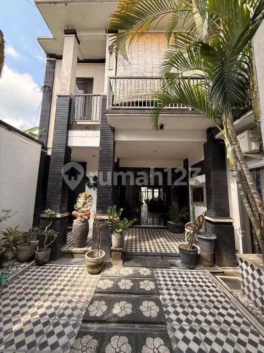 Villa Lokasi Strategis 450 Meter ke Pantai Batu Bolong Canggu - Image 3 of 4