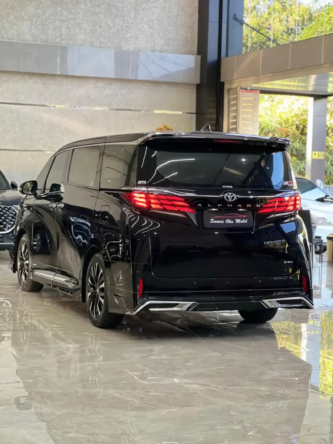 Alphard G Hybrid TSS Modelista 2024 - Image 6 of 10