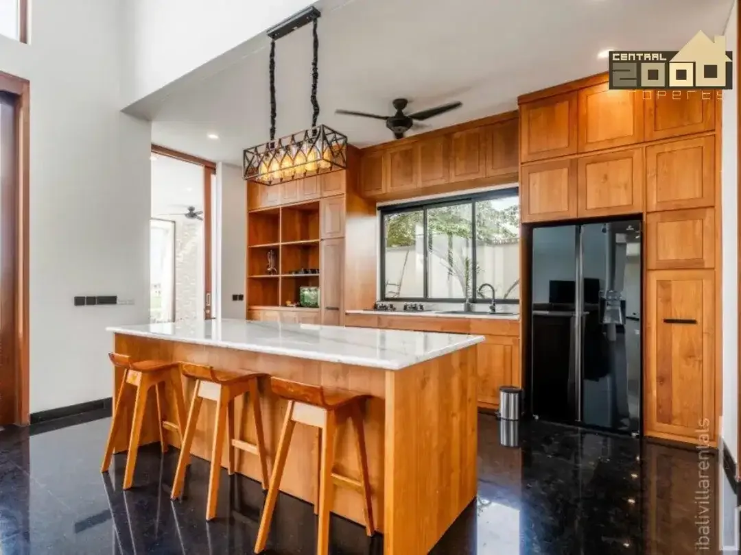 For Sale – Modern Luxury Villa In Prime Canggu Batu Bolong - Image 6 of 10