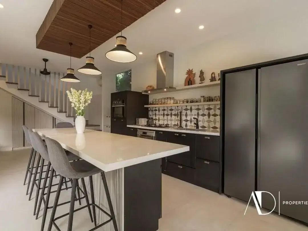 LEASEHOLD | 5-BEDROOM FAMILY VILLA WITH RICE FIELD VIEWS IN BERAWA - Image 9 of 10