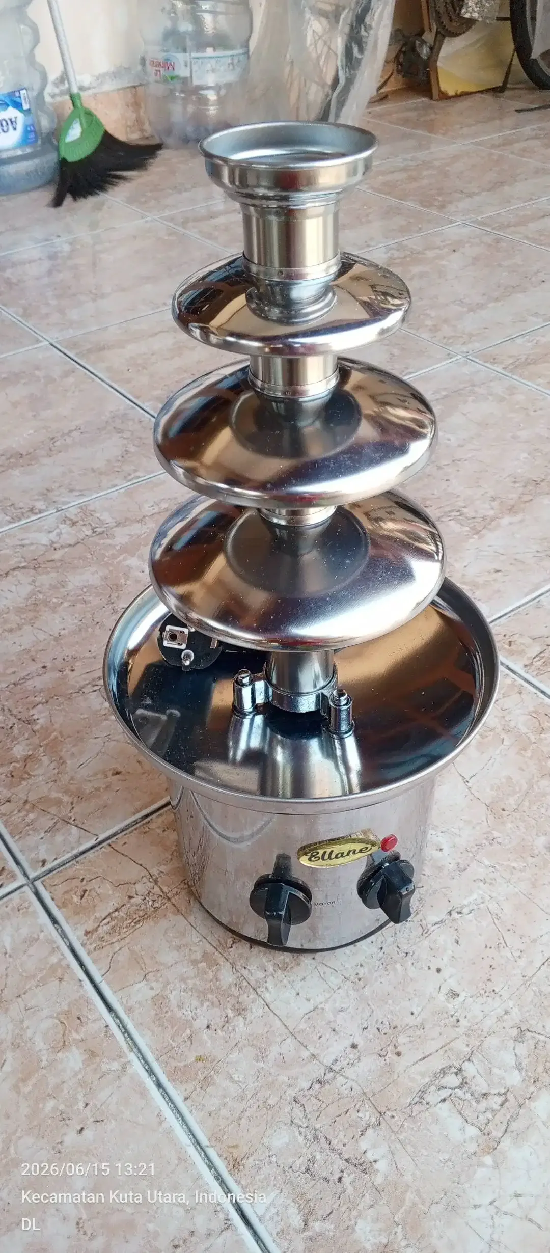[CUCI GUDANG / JUAL RUGI] Cokelat Fountain / Mesin Air Terjun Cokelat - Image 10 of 10