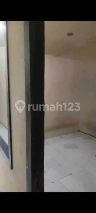 2 Buah Toko Strategis Pinggir Jalan Ramai - Image 4 of 4