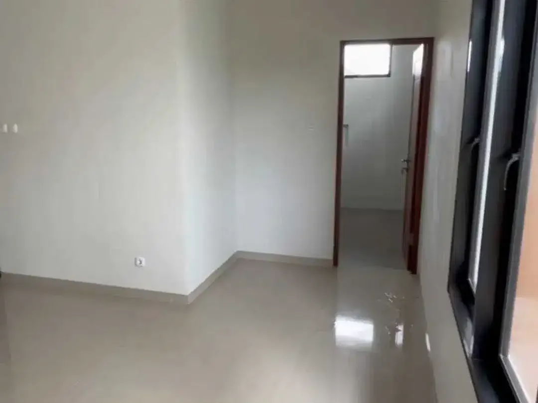 READY UNIT RUMAH SEMI VILLA 3BR SWIMING POOL AREA NUSA DUA - Image 4 of 10