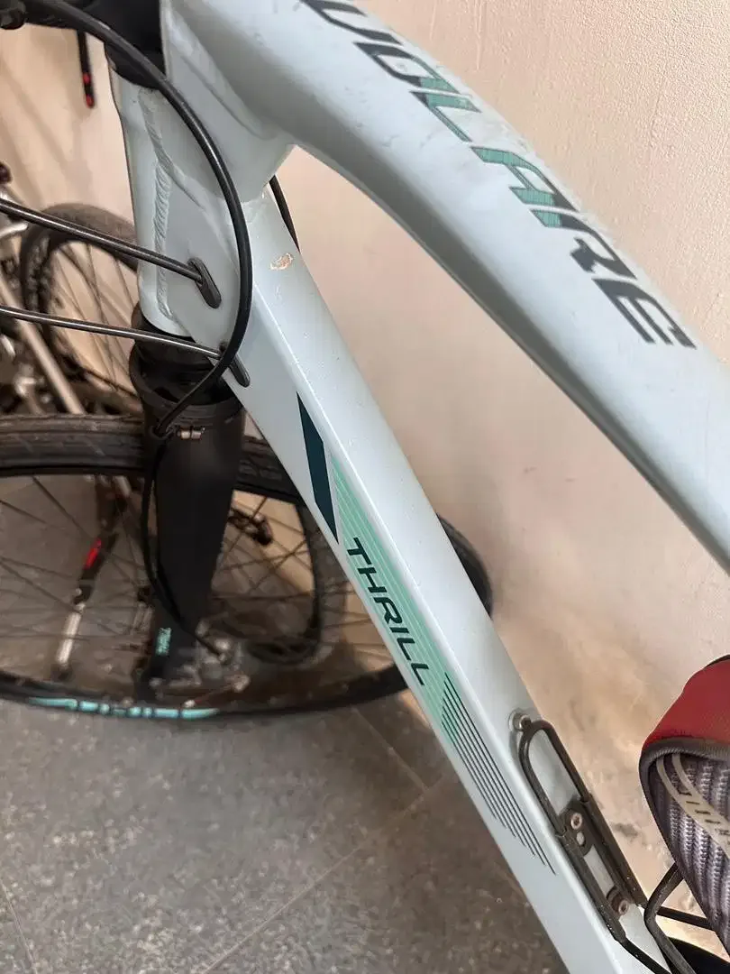 Sepeda Hybrid Thrill Volare 2.0 dan 4.0 - Image 4 of 4