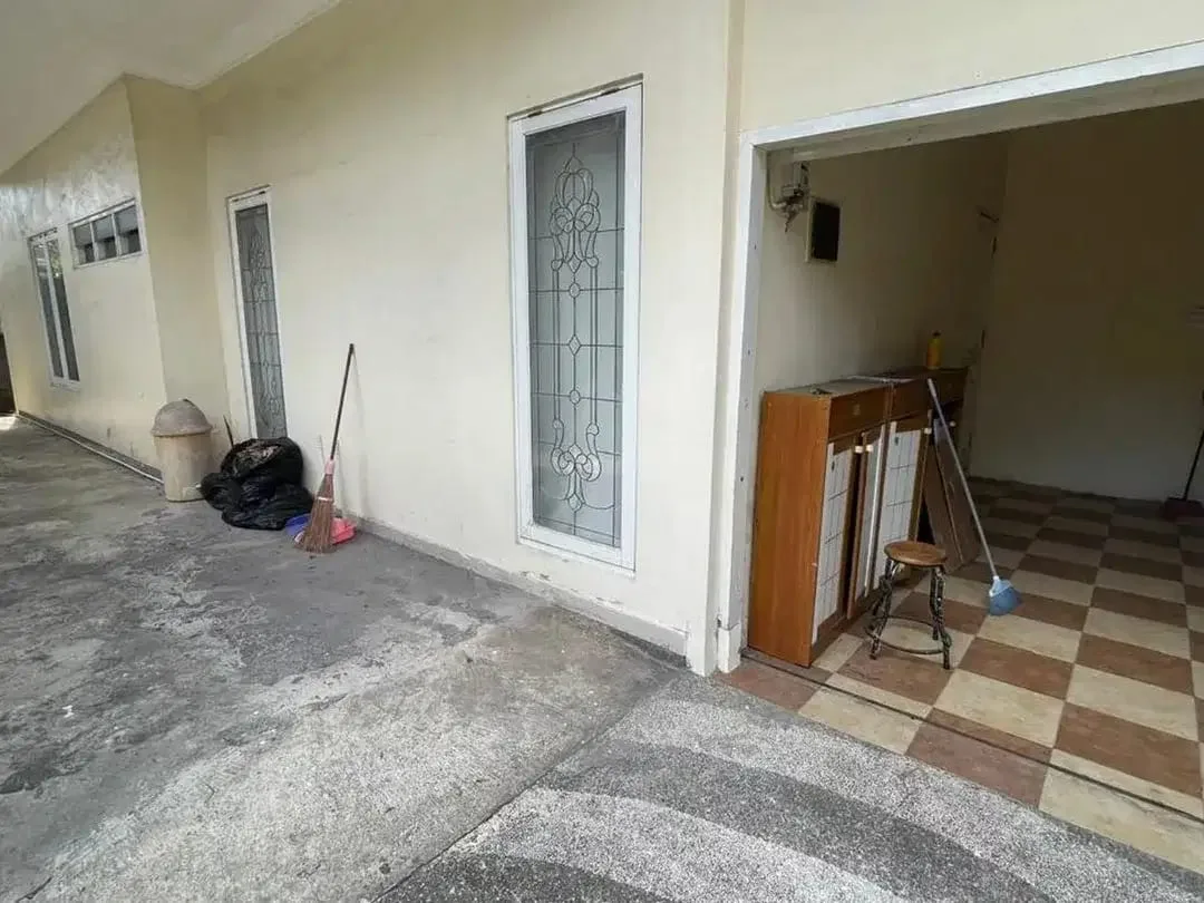 RUMAH EXCLUSIVE 2 LANTAI DIJUAL - DAUH PURI, DENPASAR BARAT* - Image 3 of 10