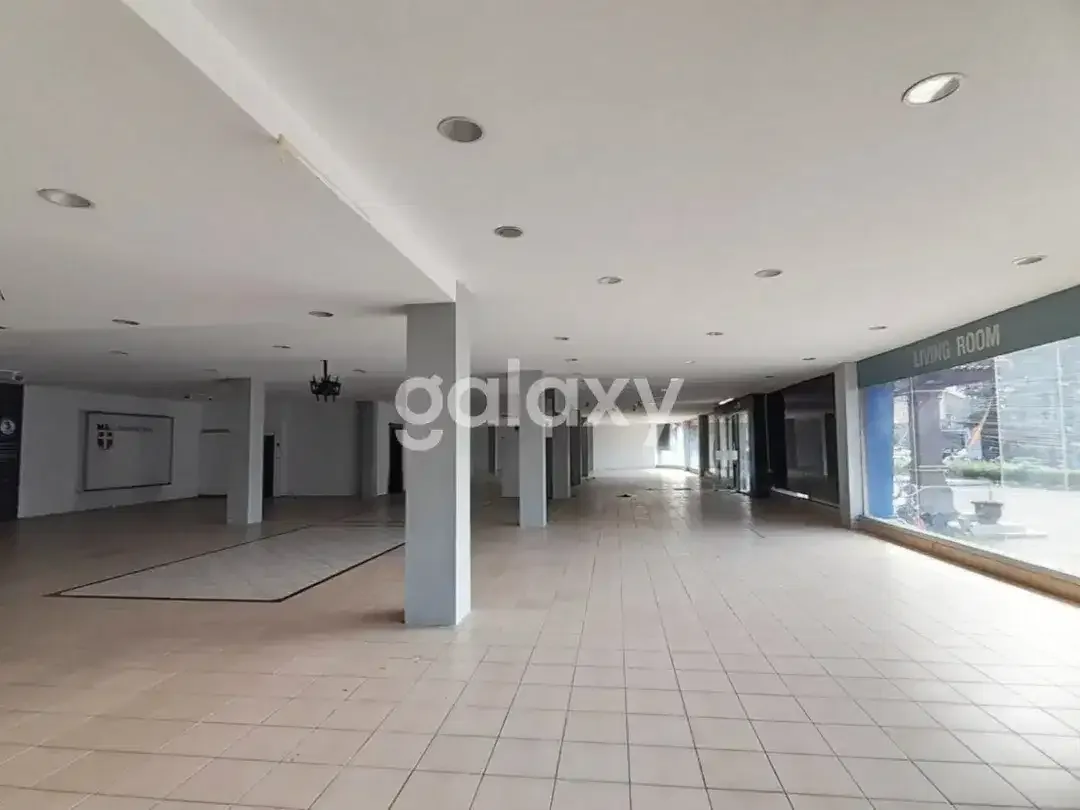 GEDUNG SIMPANG GATOT SUBROTO TENGAH - COKROAMINOTO DENPASAR, BALI - Image 2 of 8