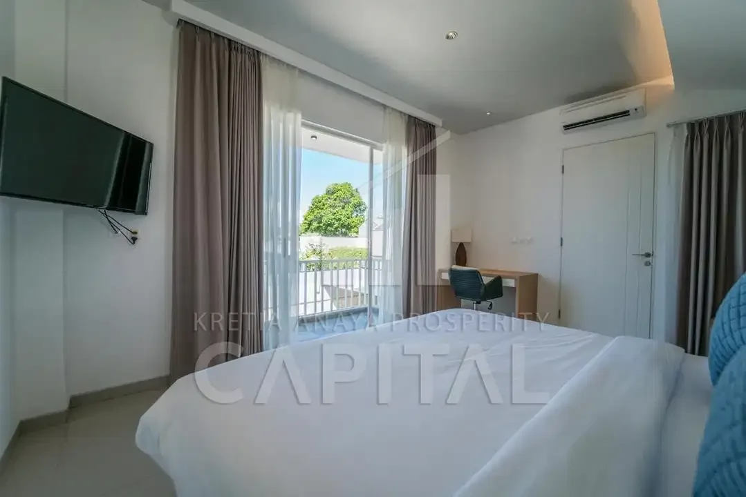 ENJOY AND FUN STAYCATION WITH A BEAUTIFUL VILLA IN THE ULUWATU BALI - Image 8 of 10