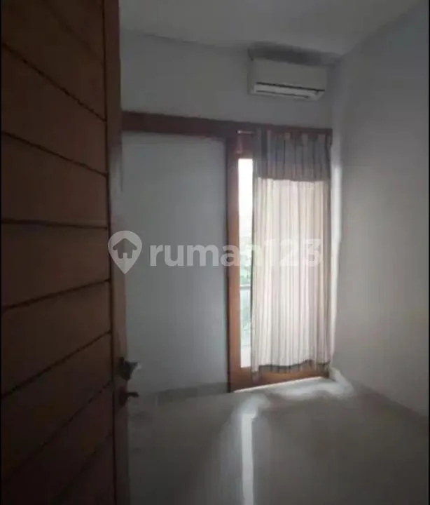 Sewa Kontrakan Rumah 3 Kamar Batu Bulan Dekat Sanur Denpasar Bali - Image 4 of 4