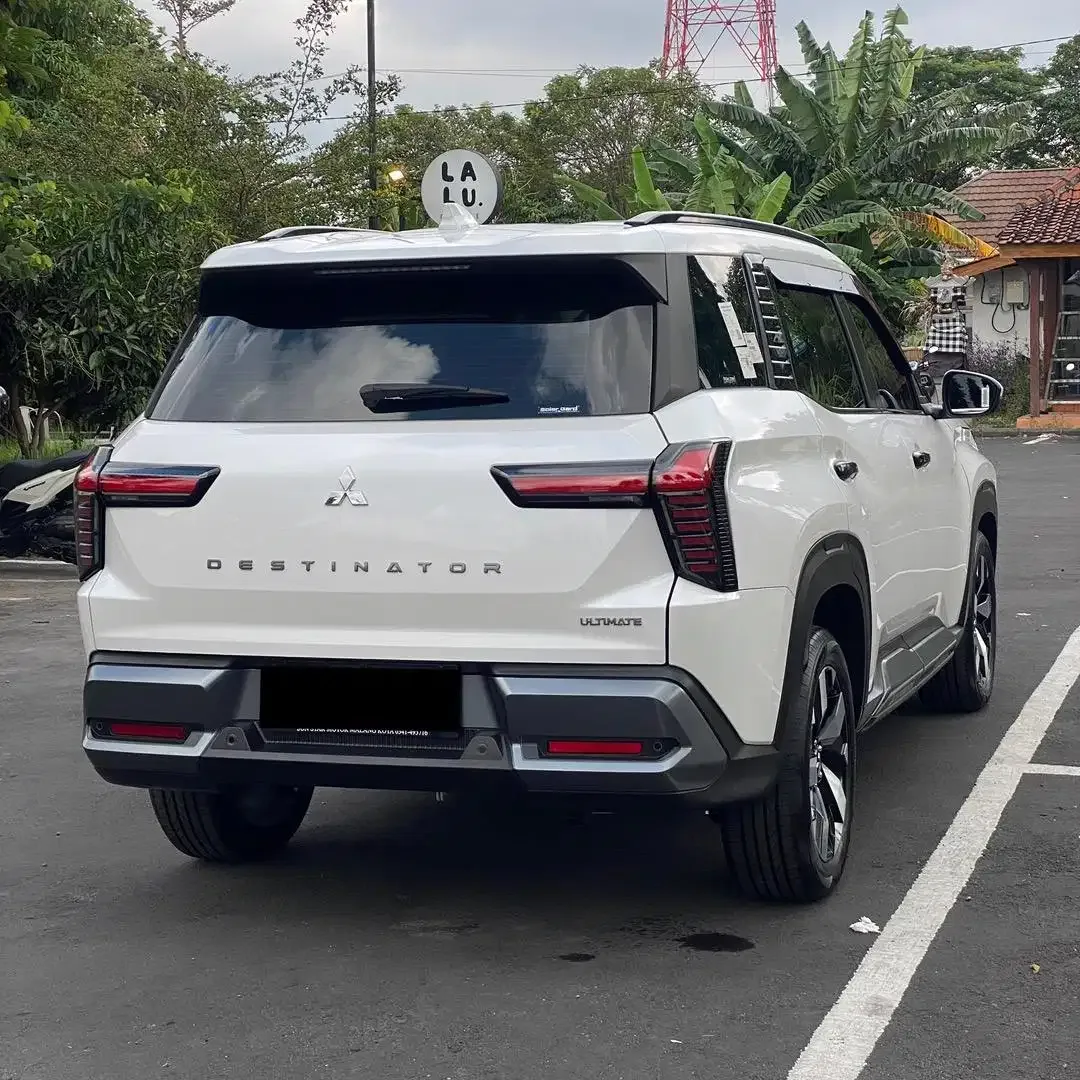 Mitsubishi Destinator Ultimate Premium 1.5 AT - 2025 - Image 6 of 10