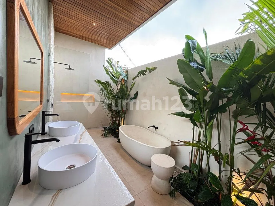 Luxury Modern Villa In Munggu - 10 Minutes To Seseh Beach - Image 4 of 4