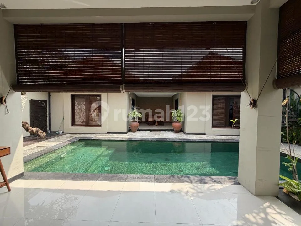 Villa 3Br dengan Private Pool Disewakan di Tukad Balian Sanur - Image 2 of 4
