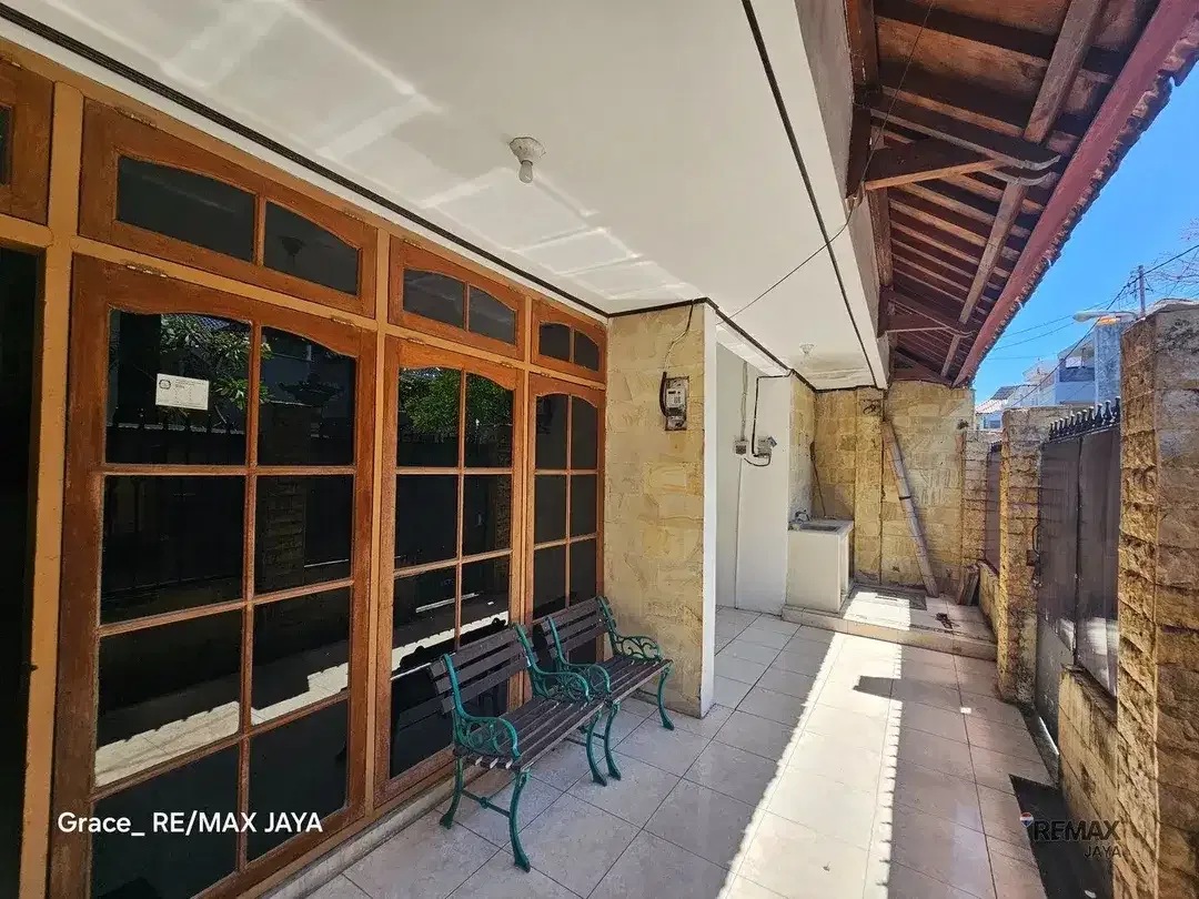 Rumah 1.5 Lantai Dijual, di Teuku Umar Denpasar, Dekat Hotel Amaris - Image 9 of 10