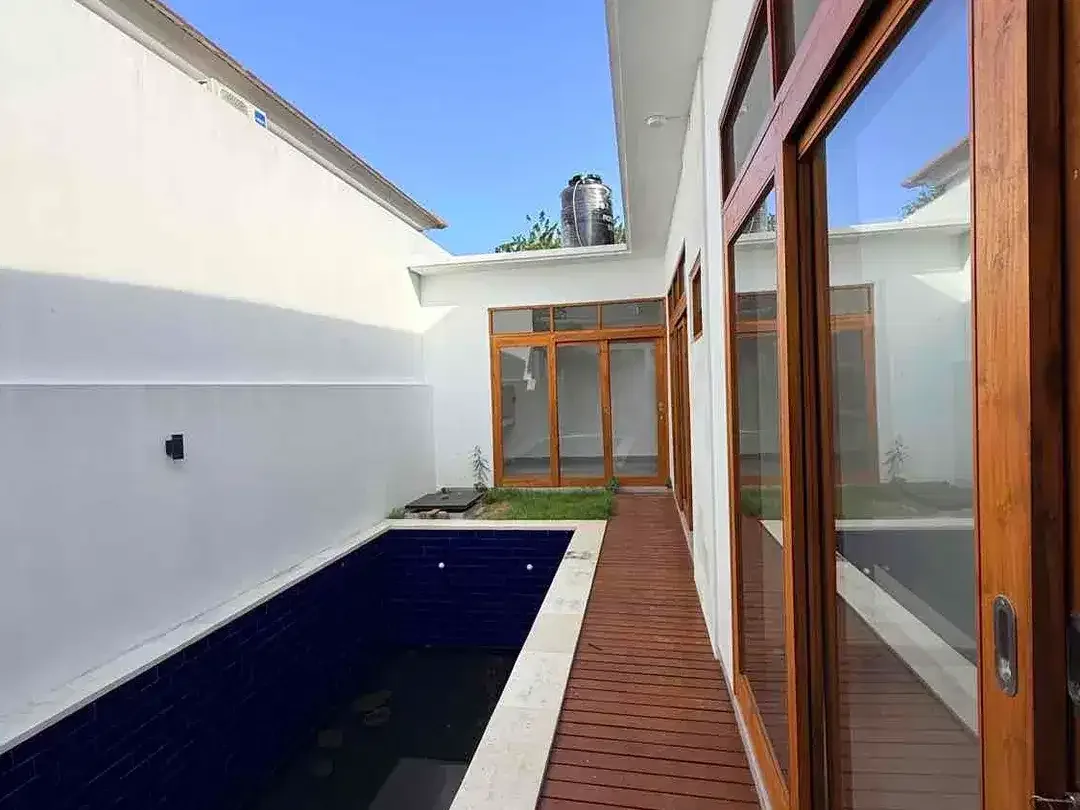 Dijual villa baru siap huni dekat bandara dan pintu toll nusadua di mumbul - Image 3 of 10