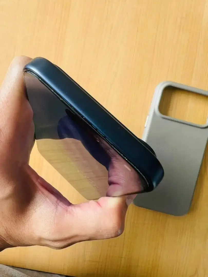 IPhone 17 Pro Max 256 GB Resmi (blm diaktifkan) - Image 6 of 8