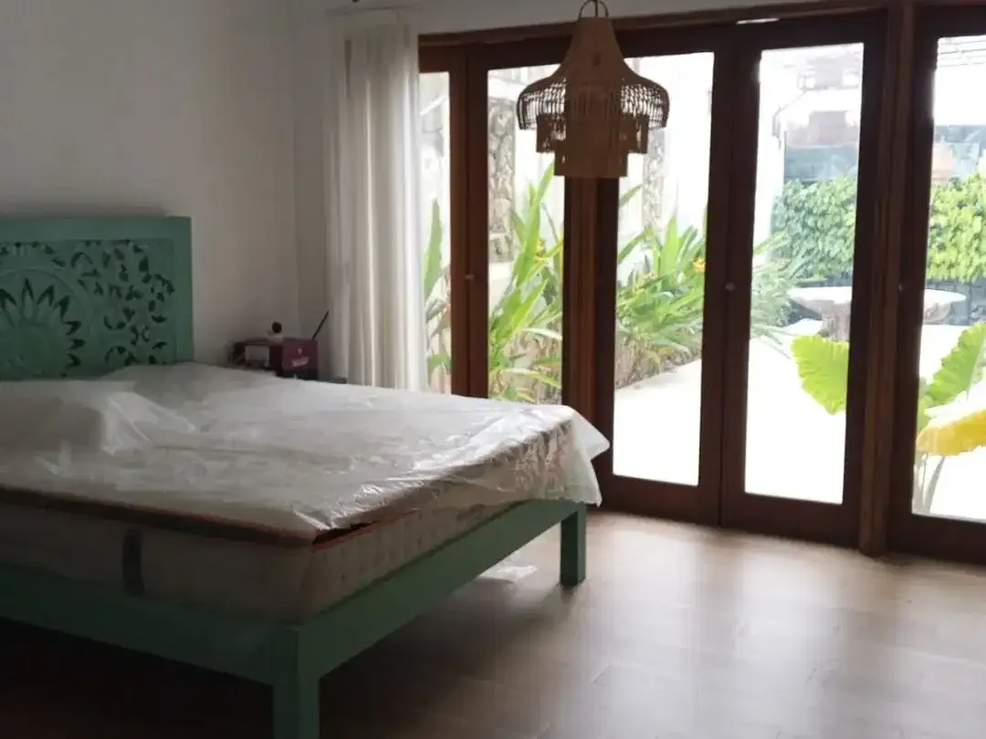 RUMAH FULLY FURNISHED DI KUNTI SEMINYAK - Image 5 of 10