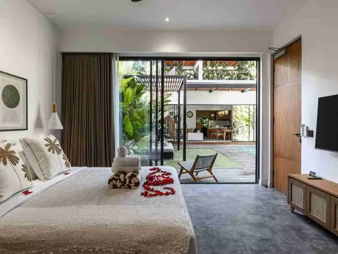 BRAND NEW VILLA CANGGU FOR SALE HIGH ROI - Image 5 of 10