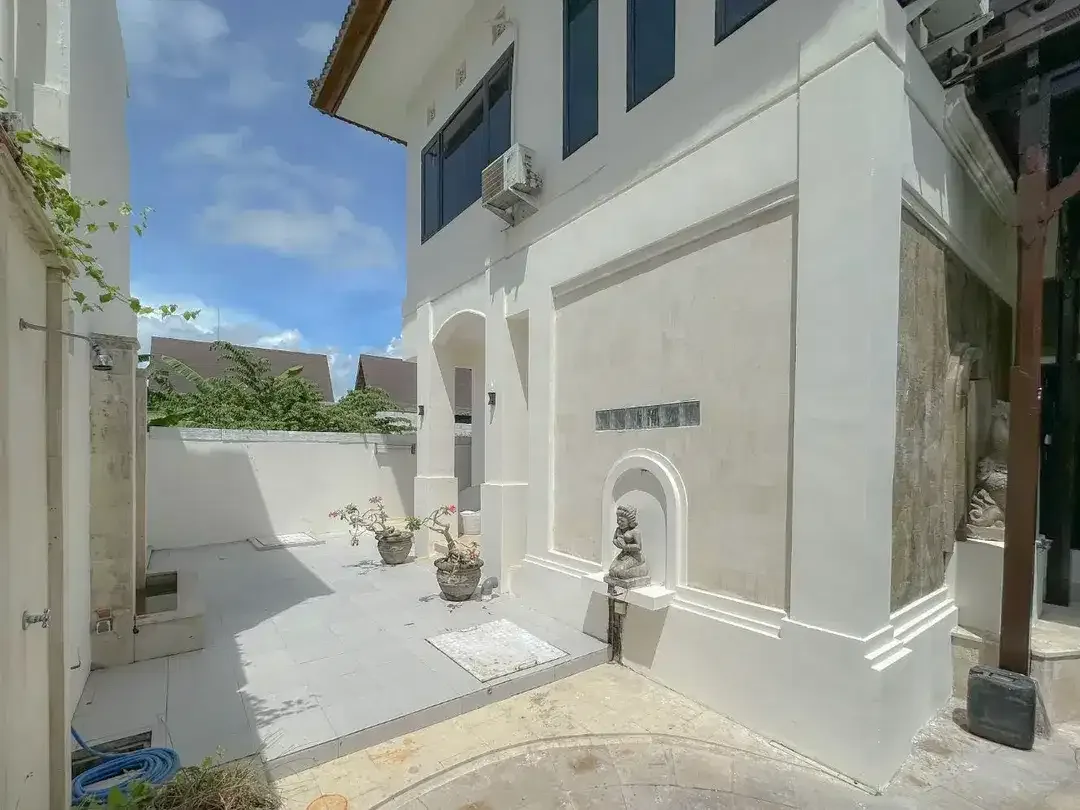 Luxury 3BR Villa in Prime Pererenan Location - Image 3 of 10