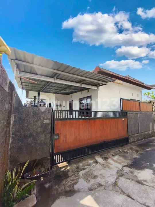 Rumah Cantik Jl. Kebo Iwa Denpasar Barat - Image 1 of 4