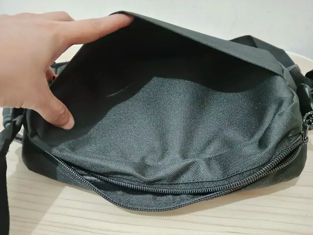 Tas Selempang Slingbag  Casual Bhn Cordura Bagus Tebal
Uk.22x6x14cm - Image 3 of 6