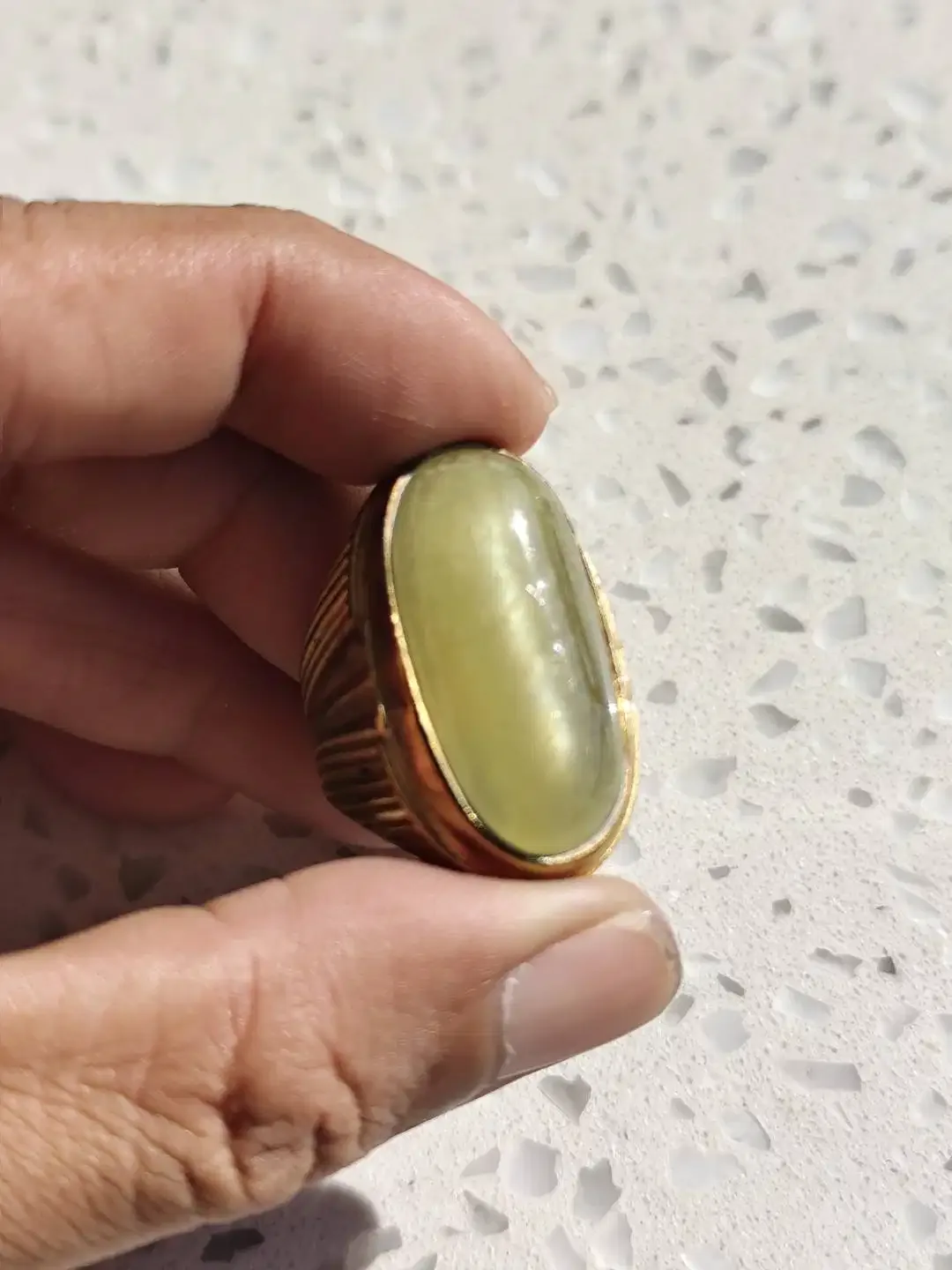 Big Natural Green Sapphire, cat eye luster, kristal - Image 2 of 5