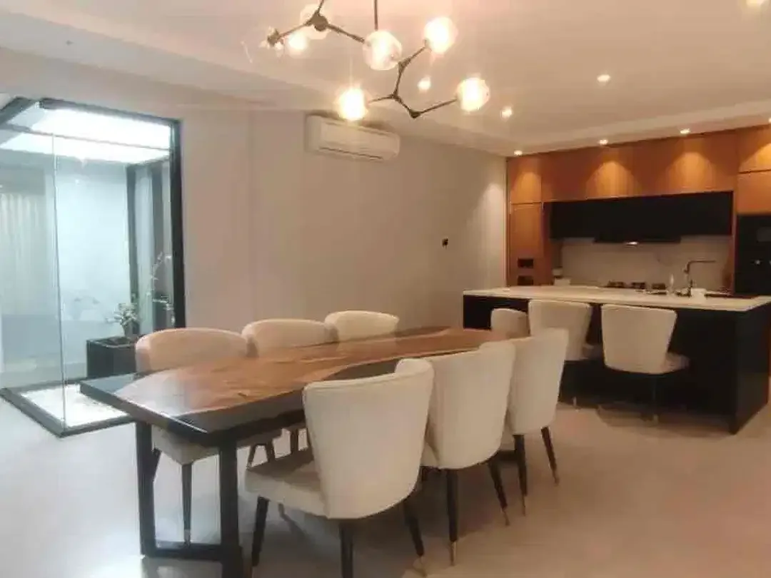 Villa di Jual Type Modern Tropical , di Canggu Bali , 5 menit ke Finns Beach Club , 5 Menit ke Atlas - Image 2 of 7