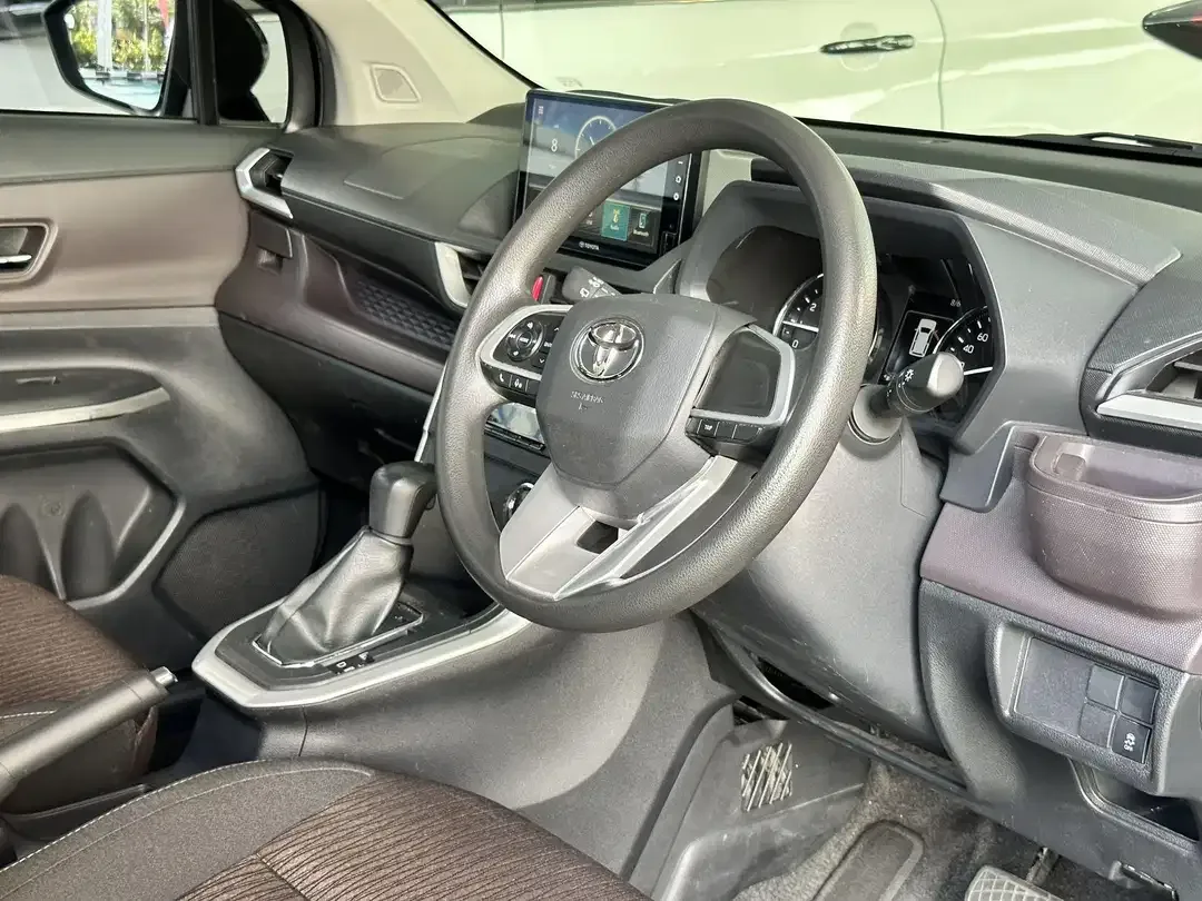 NEW AVANZA 1.5 G AT MATIC 2023 ASLI BALI - Image 5 of 8