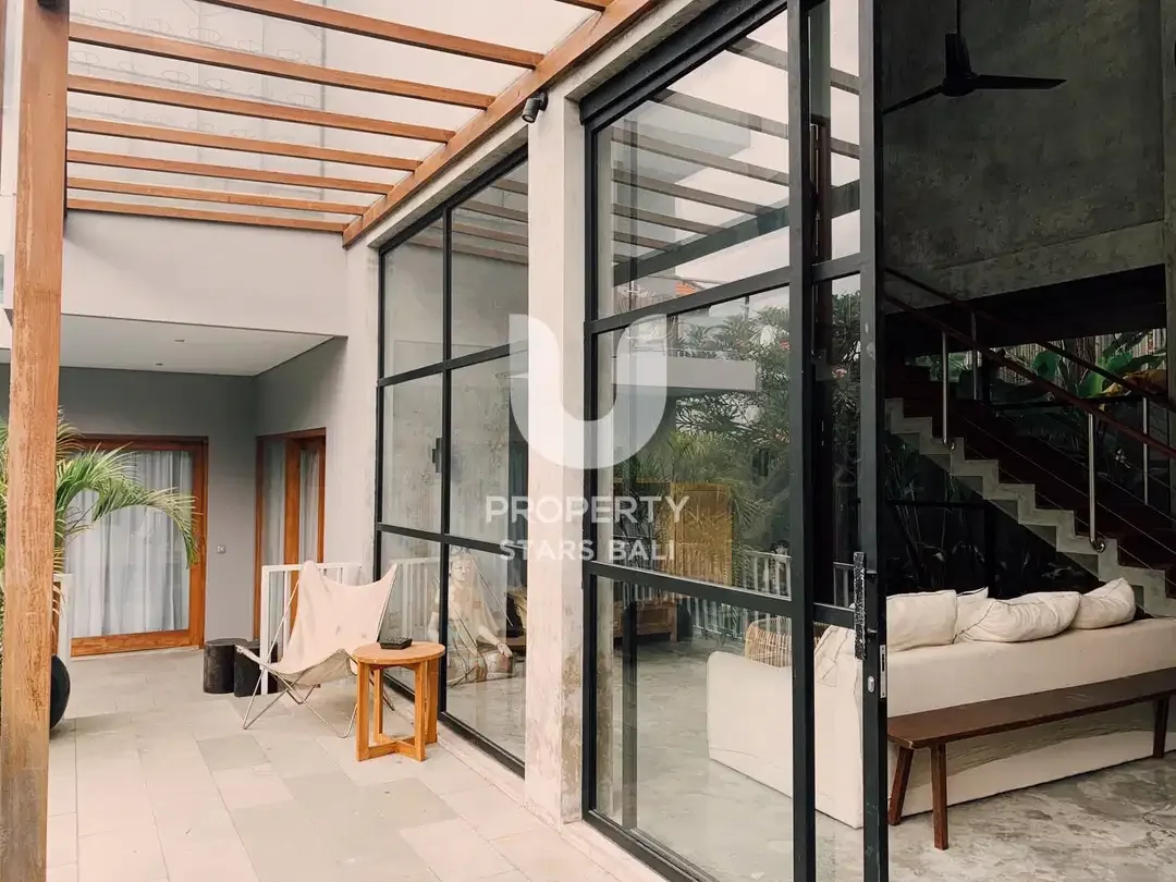FOR SALE OR RENT NICE VILLA AT STRATEGIC AREA. TEGAL CUPEK-UMALAS - Image 5 of 10