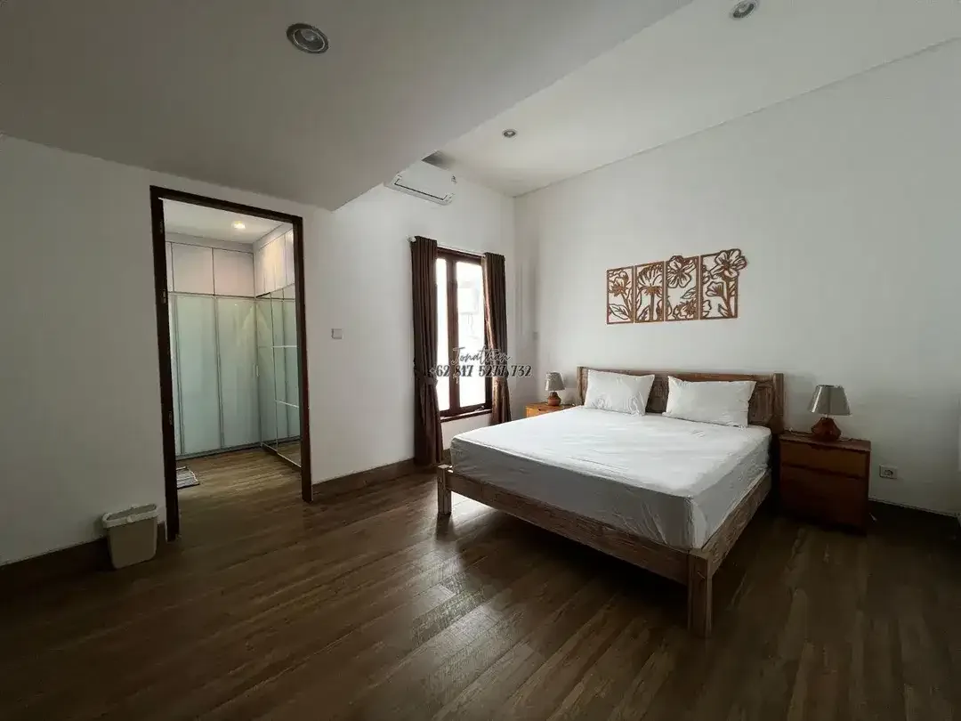 VILLA MODERN 2 LANTAI FULL FURNISHED DI TAMAN SARI KEROBOKAN BADUNG - VSAD - Image 8 of 10